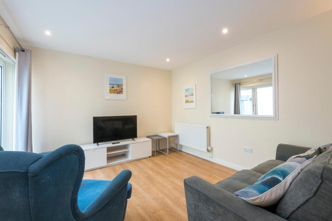 The Beach House & Porth Sands Apartments Newquay  Exterior photo