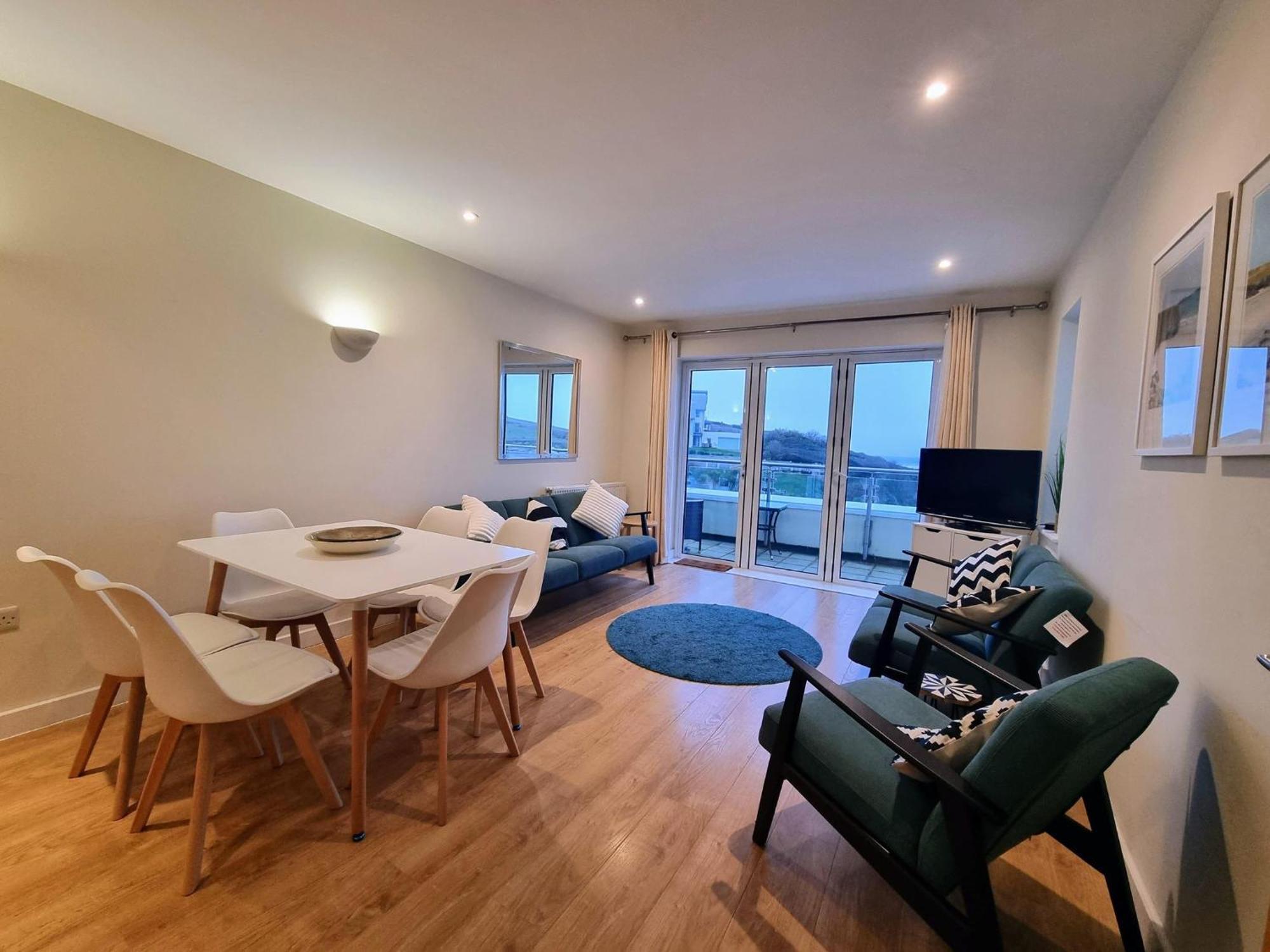 The Beach House & Porth Sands Apartments Newquay  Exterior photo